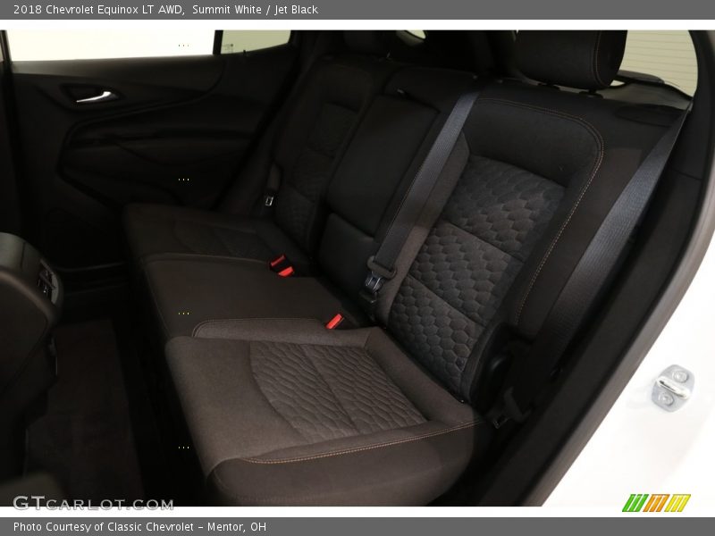 Summit White / Jet Black 2018 Chevrolet Equinox LT AWD