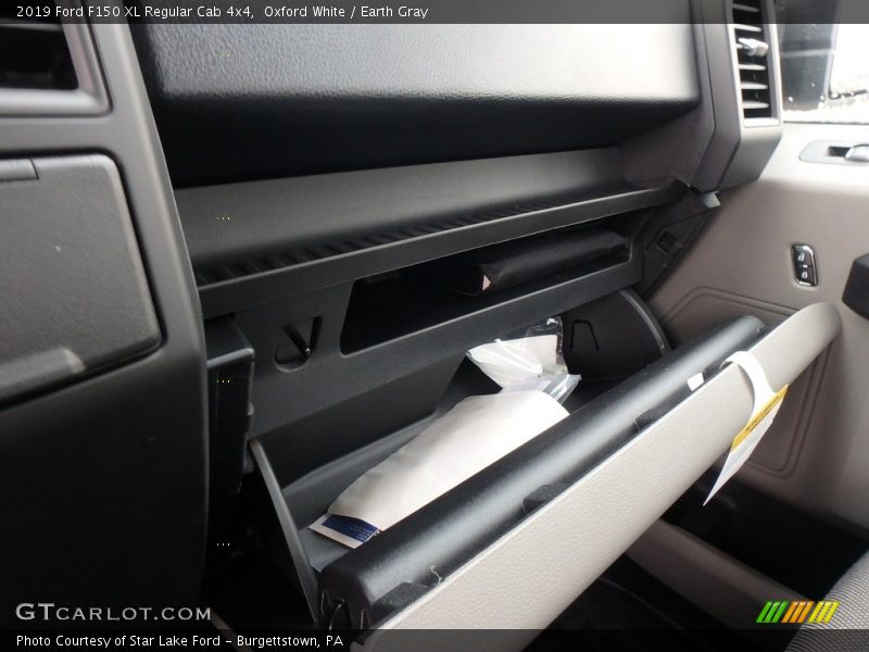 Oxford White / Earth Gray 2019 Ford F150 XL Regular Cab 4x4