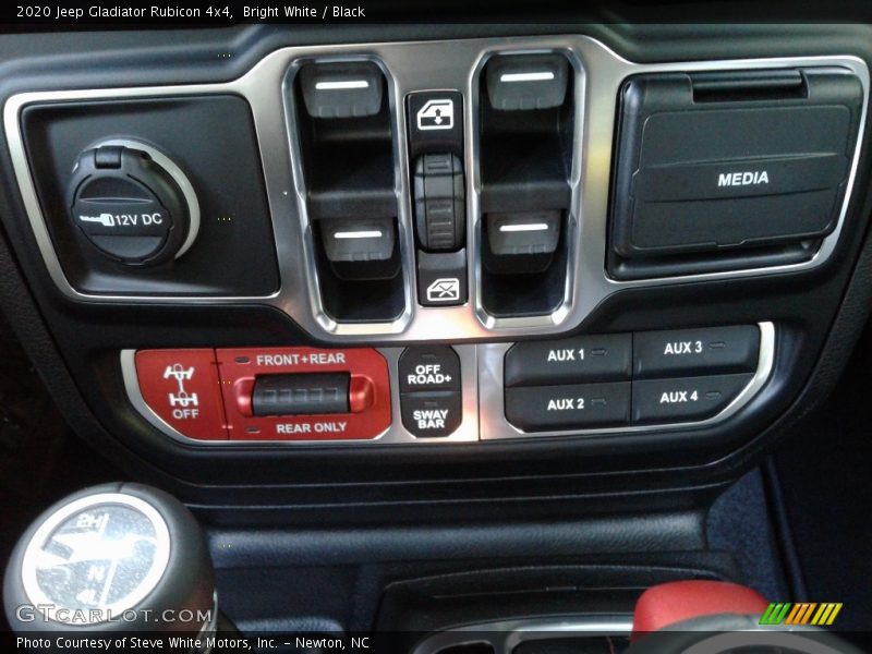 Controls of 2020 Gladiator Rubicon 4x4