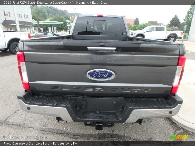 Magnetic / Earth Gray 2019 Ford F250 Super Duty Lariat SuperCab 4x4