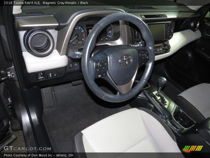 Magnetic Gray Metallic / Black 2018 Toyota RAV4 XLE