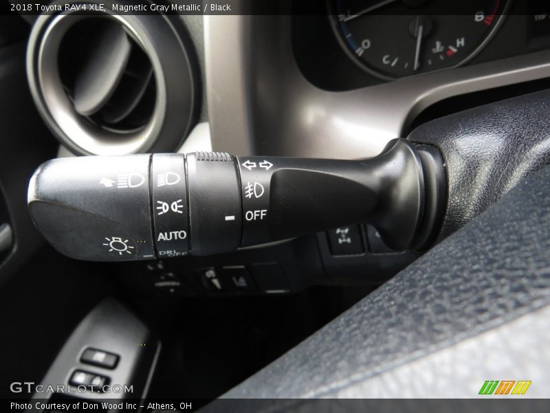 Magnetic Gray Metallic / Black 2018 Toyota RAV4 XLE