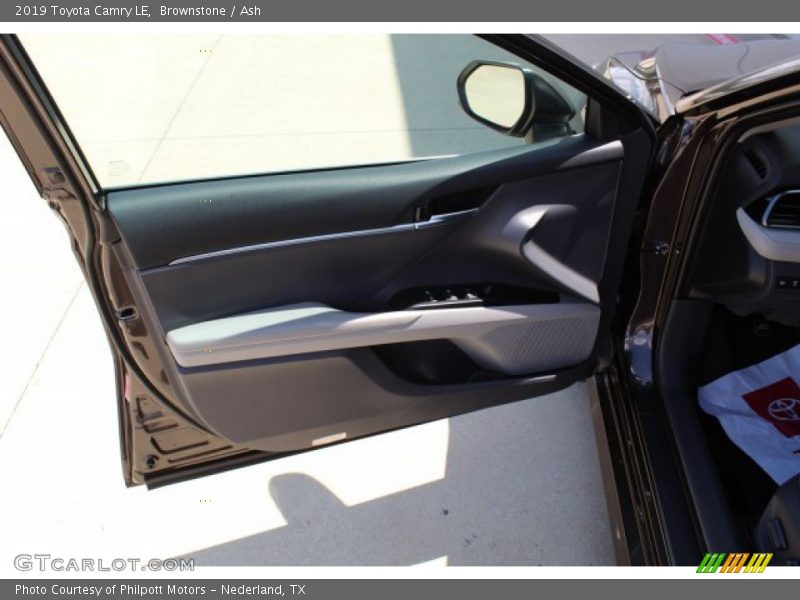 Brownstone / Ash 2019 Toyota Camry LE