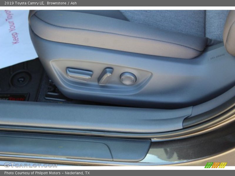 Brownstone / Ash 2019 Toyota Camry LE