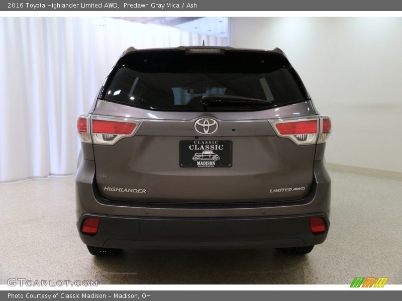 Predawn Gray Mica / Ash 2016 Toyota Highlander Limited AWD
