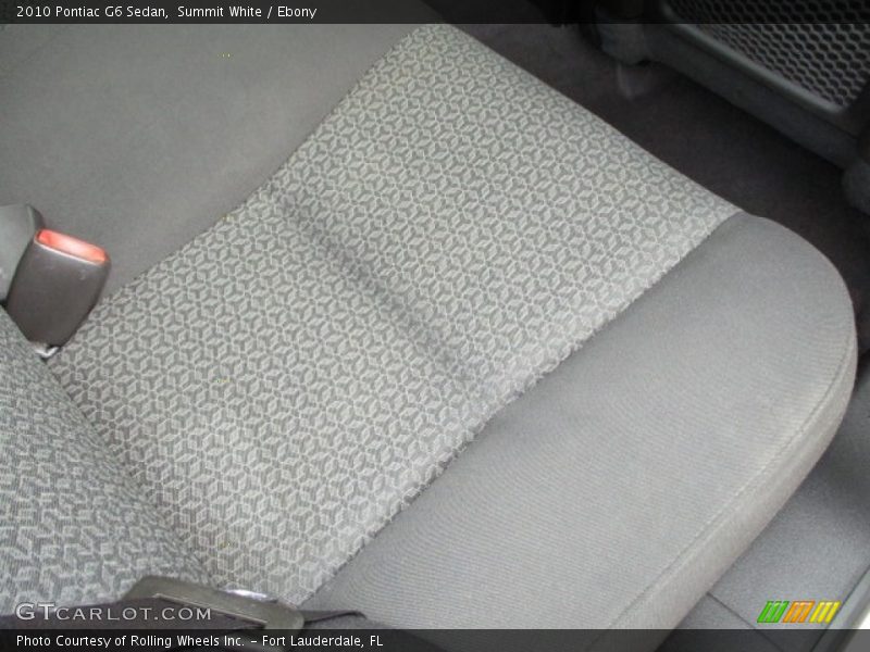 Summit White / Ebony 2010 Pontiac G6 Sedan