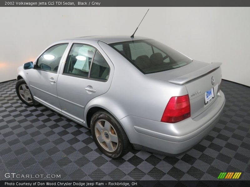 Black / Grey 2002 Volkswagen Jetta GLS TDI Sedan