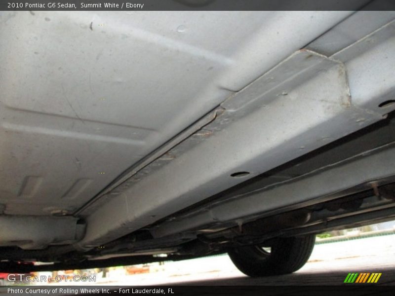 Summit White / Ebony 2010 Pontiac G6 Sedan