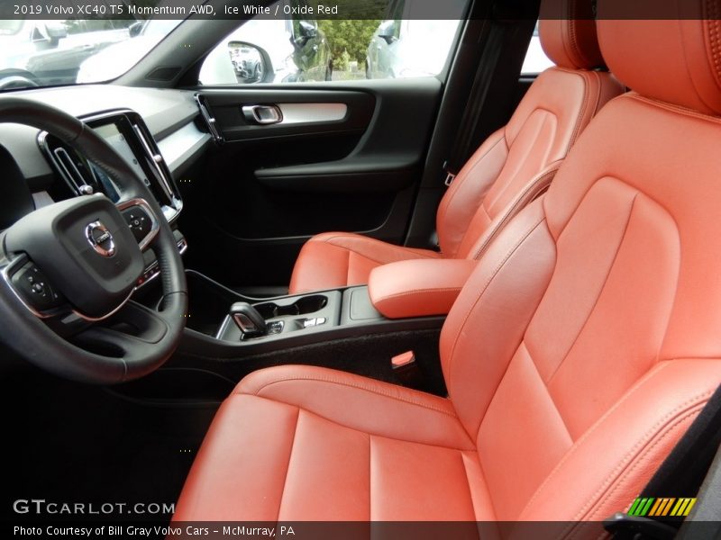 Front Seat of 2019 XC40 T5 Momentum AWD