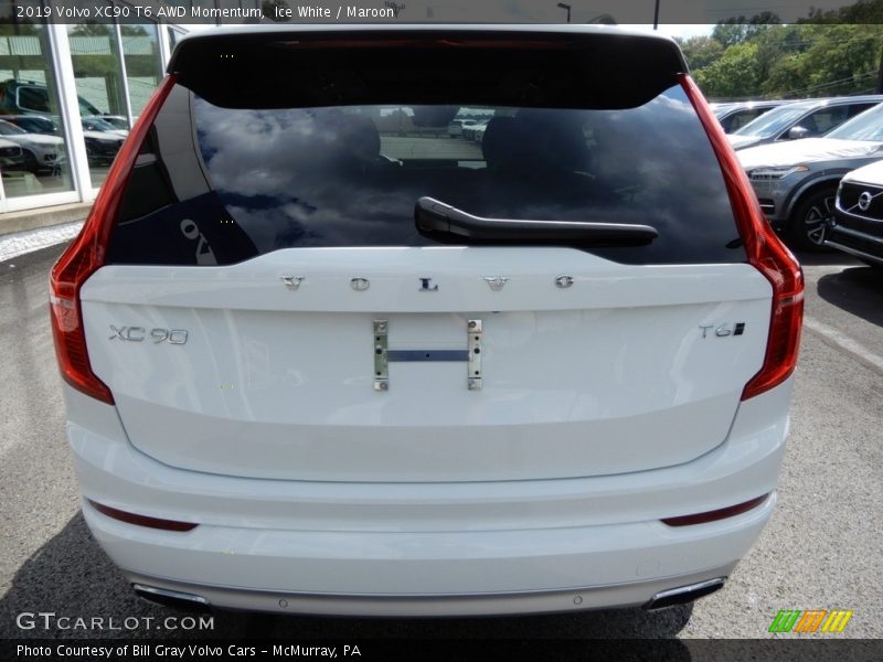Ice White / Maroon 2019 Volvo XC90 T6 AWD Momentum