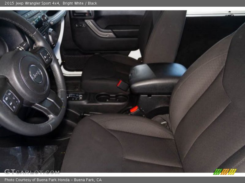 Bright White / Black 2015 Jeep Wrangler Sport 4x4