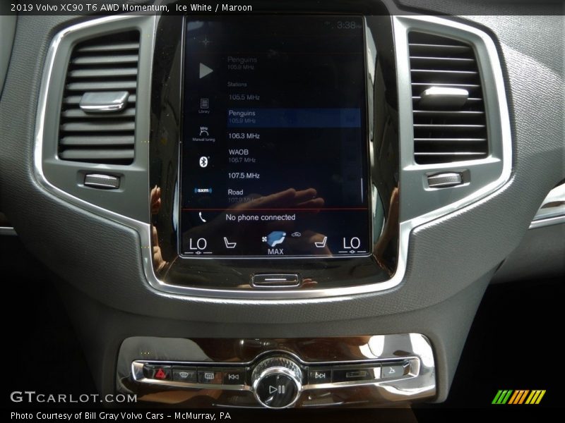 Ice White / Maroon 2019 Volvo XC90 T6 AWD Momentum