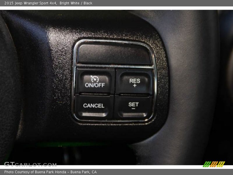 Bright White / Black 2015 Jeep Wrangler Sport 4x4