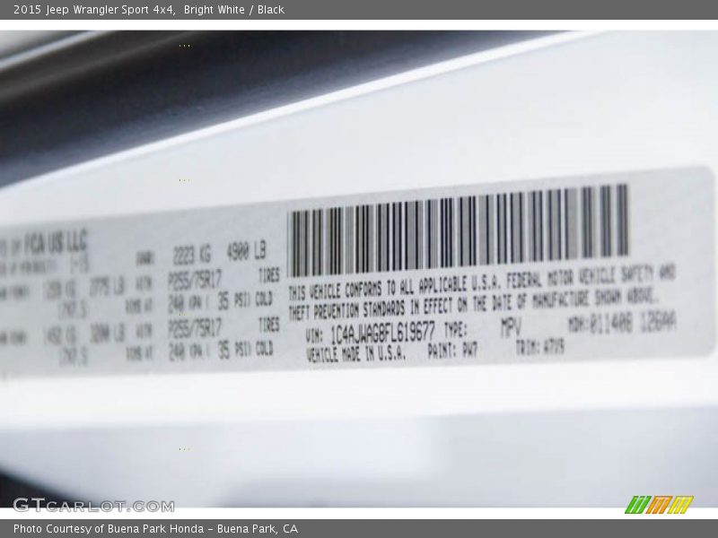Bright White / Black 2015 Jeep Wrangler Sport 4x4