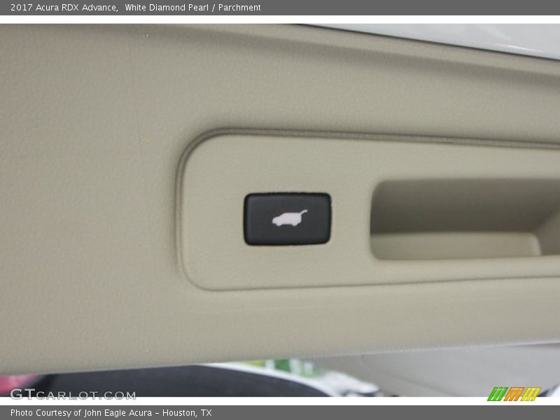 White Diamond Pearl / Parchment 2017 Acura RDX Advance