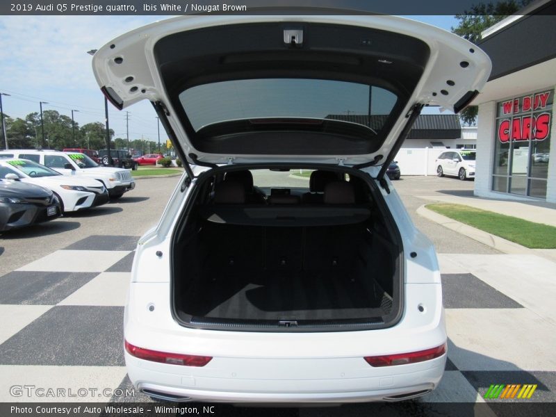 Ibis White / Nougat Brown 2019 Audi Q5 Prestige quattro