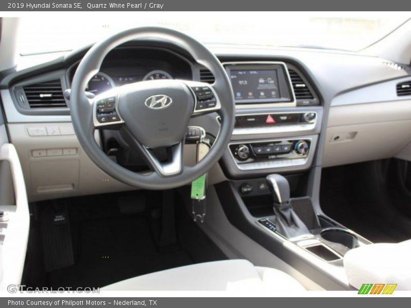 Quartz White Pearl / Gray 2019 Hyundai Sonata SE