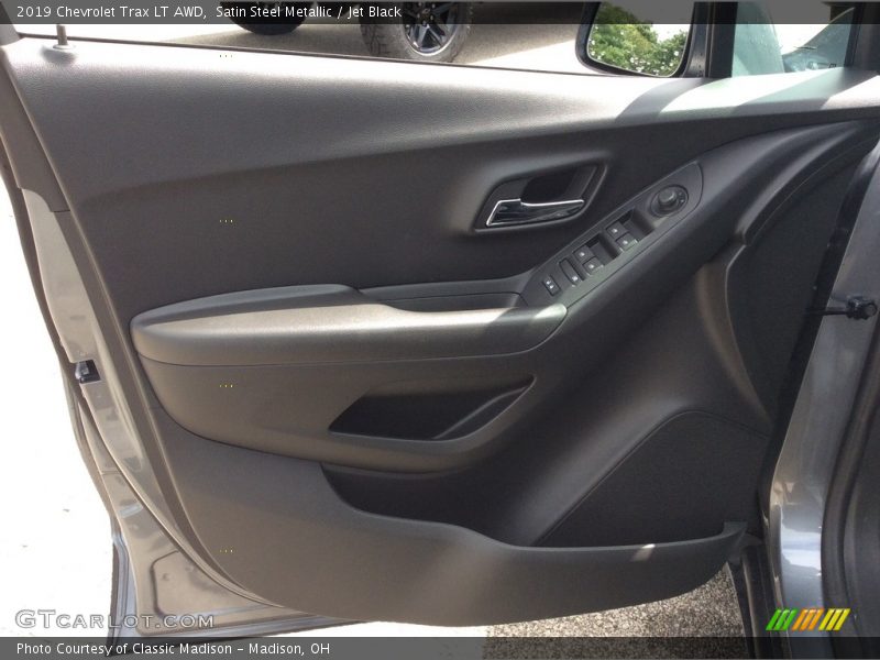 Satin Steel Metallic / Jet Black 2019 Chevrolet Trax LT AWD
