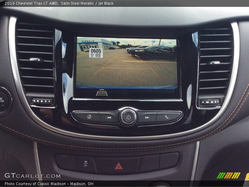 Satin Steel Metallic / Jet Black 2019 Chevrolet Trax LT AWD