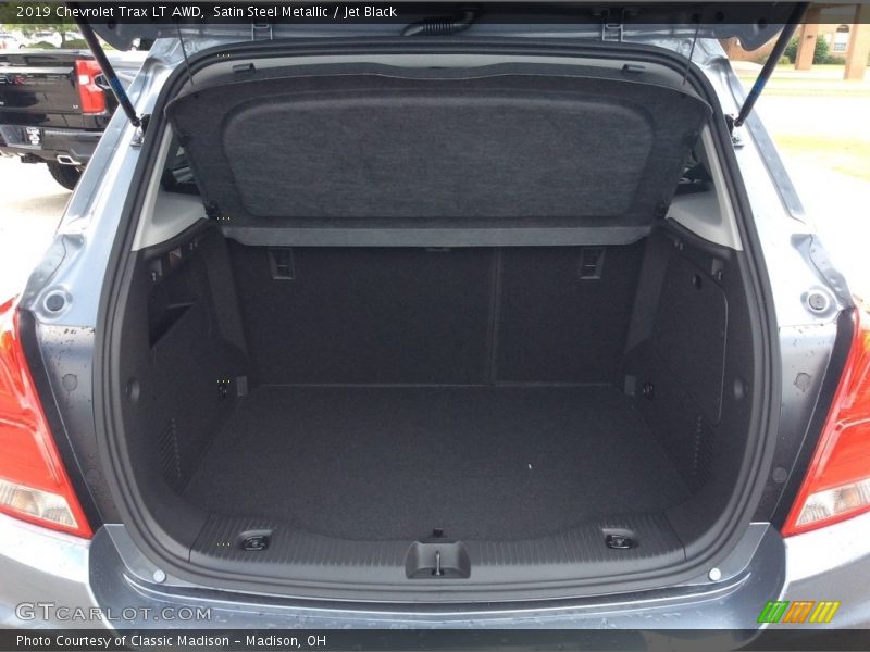 Satin Steel Metallic / Jet Black 2019 Chevrolet Trax LT AWD