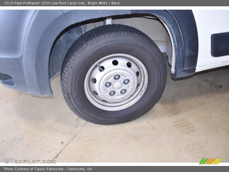 Bright White / Black 2019 Ram ProMaster 1500 Low Roof Cargo Van