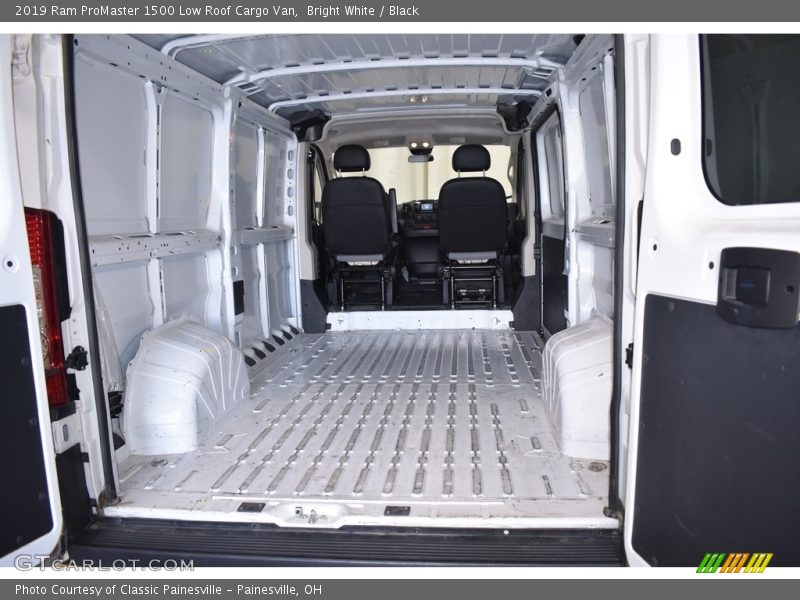 Bright White / Black 2019 Ram ProMaster 1500 Low Roof Cargo Van