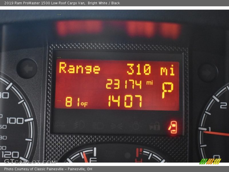 Bright White / Black 2019 Ram ProMaster 1500 Low Roof Cargo Van