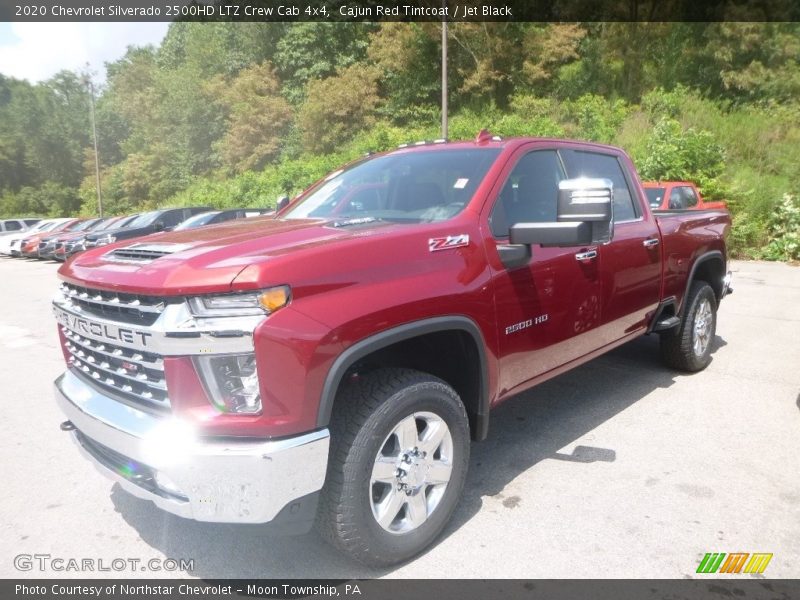 Front 3/4 View of 2020 Silverado 2500HD LTZ Crew Cab 4x4
