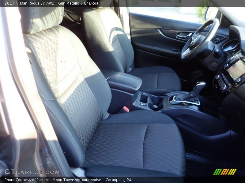 Gun Metallic / Charcoal 2017 Nissan Rogue SV AWD