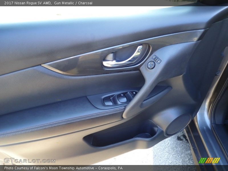 Gun Metallic / Charcoal 2017 Nissan Rogue SV AWD