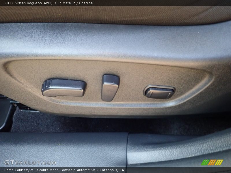 Gun Metallic / Charcoal 2017 Nissan Rogue SV AWD