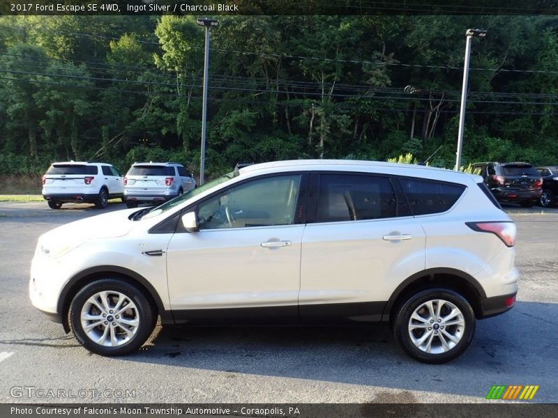 Ingot Silver / Charcoal Black 2017 Ford Escape SE 4WD