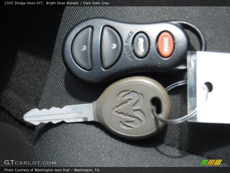 Bright Silver Metallic / Dark Slate Gray 2005 Dodge Neon SXT