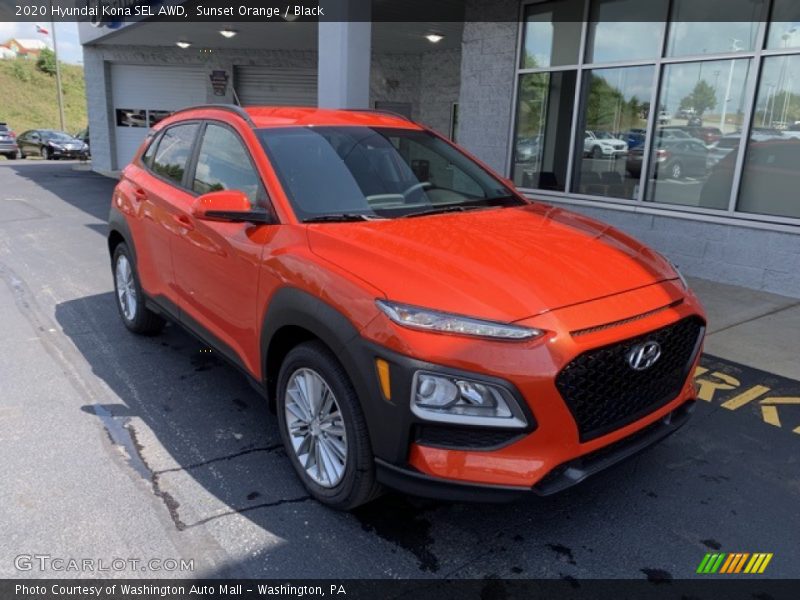 Front 3/4 View of 2020 Kona SEL AWD
