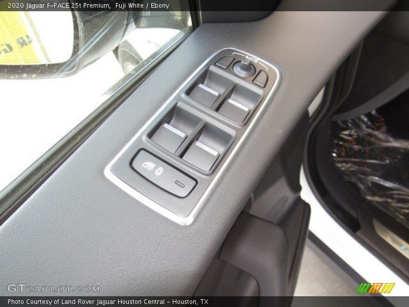Fuji White / Ebony 2020 Jaguar F-PACE 25t Premium