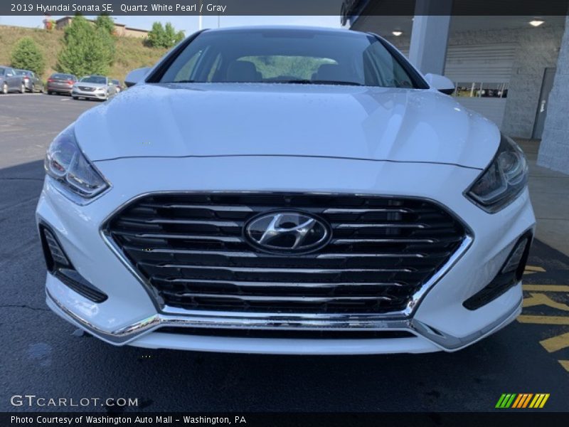 Quartz White Pearl / Gray 2019 Hyundai Sonata SE