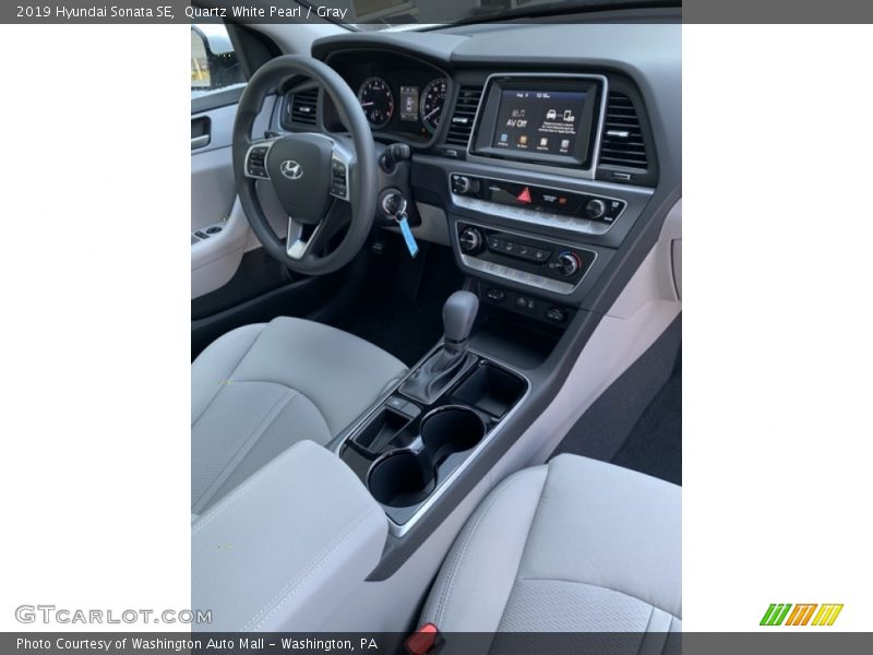 Quartz White Pearl / Gray 2019 Hyundai Sonata SE