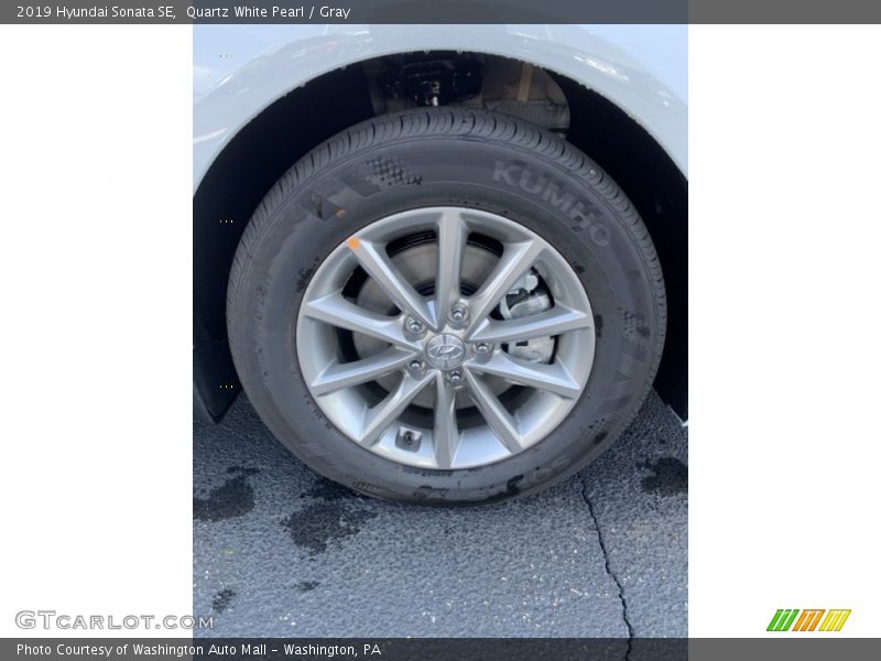 Quartz White Pearl / Gray 2019 Hyundai Sonata SE