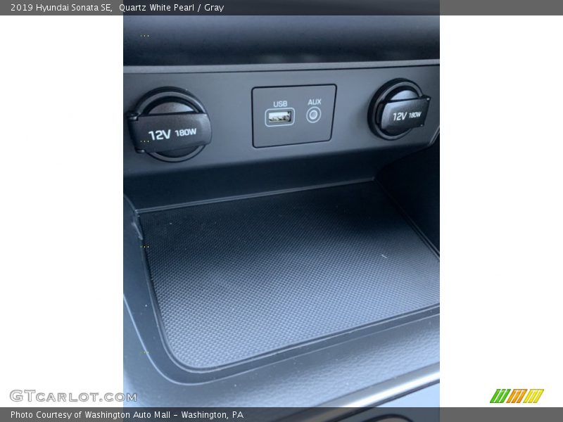 Quartz White Pearl / Gray 2019 Hyundai Sonata SE