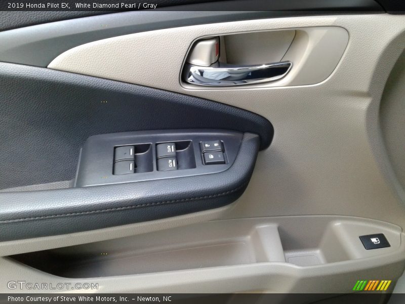 White Diamond Pearl / Gray 2019 Honda Pilot EX