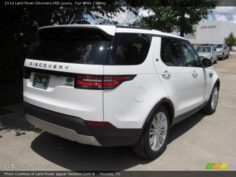 Fuji White / Ebony 2019 Land Rover Discovery HSE Luxury