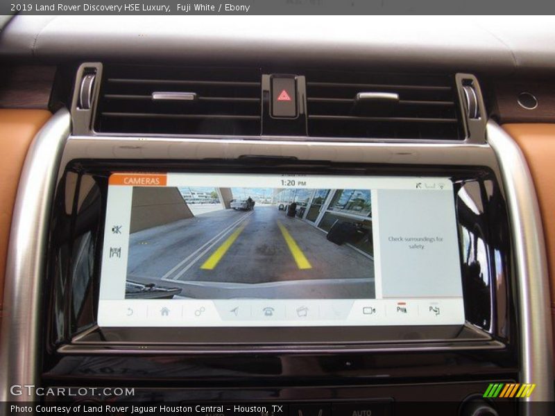 Fuji White / Ebony 2019 Land Rover Discovery HSE Luxury
