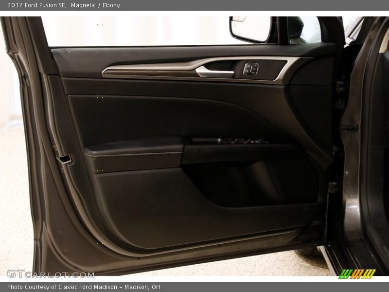 Magnetic / Ebony 2017 Ford Fusion SE