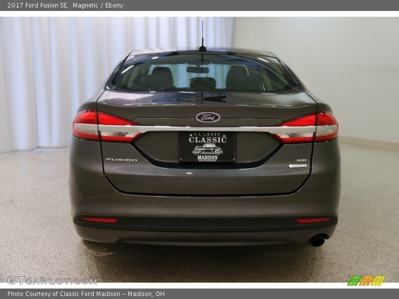 Magnetic / Ebony 2017 Ford Fusion SE