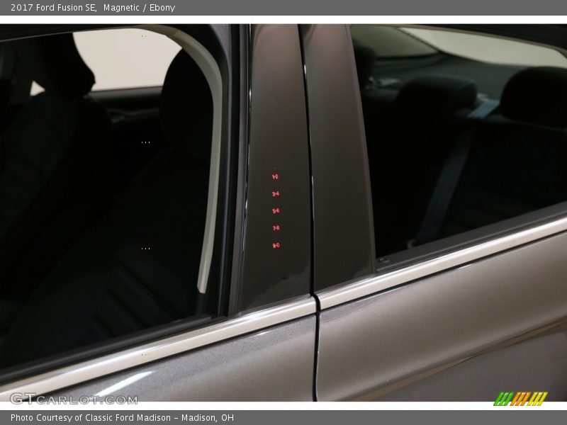 Magnetic / Ebony 2017 Ford Fusion SE