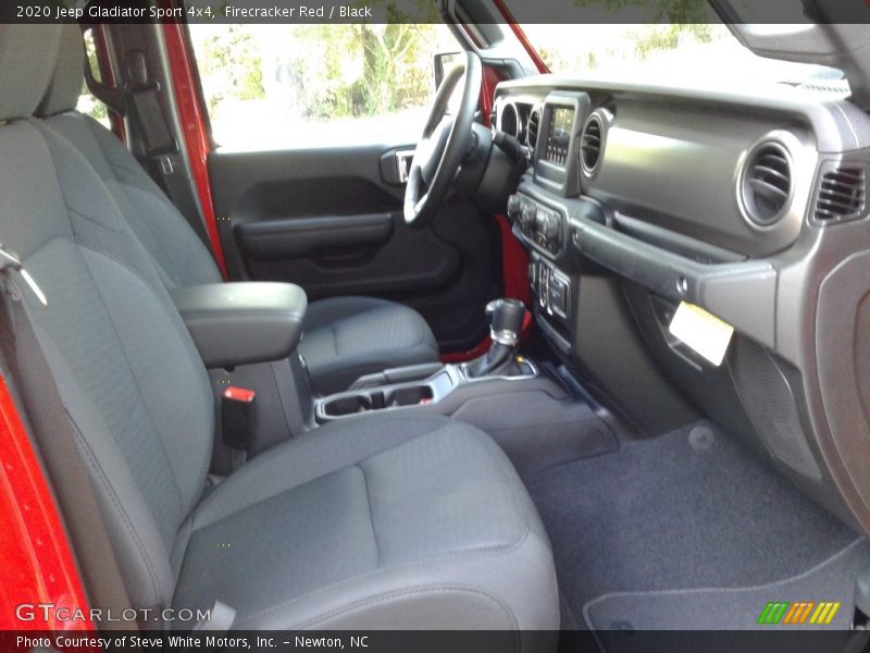 Firecracker Red / Black 2020 Jeep Gladiator Sport 4x4