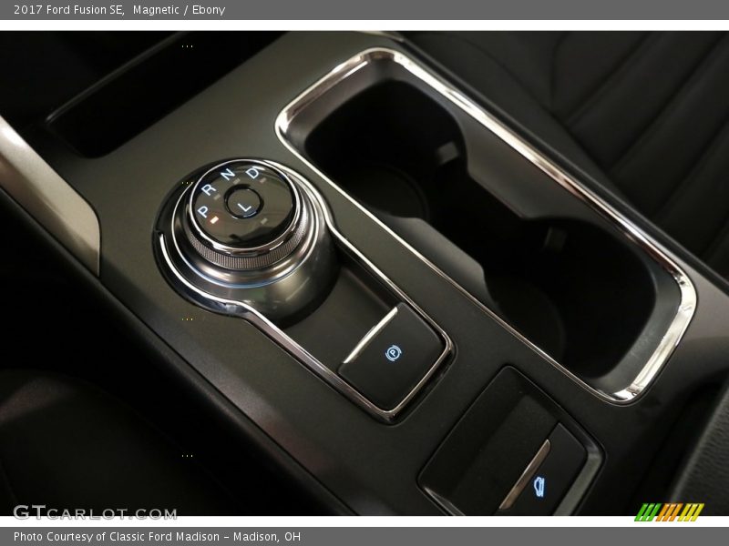 Magnetic / Ebony 2017 Ford Fusion SE