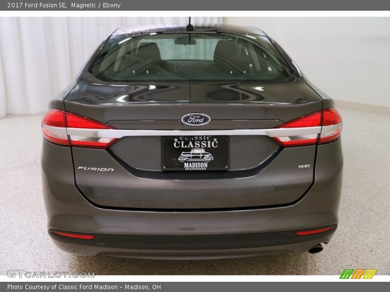 Magnetic / Ebony 2017 Ford Fusion SE