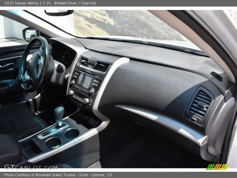 Brilliant Silver / Charcoal 2015 Nissan Altima 2.5 SV