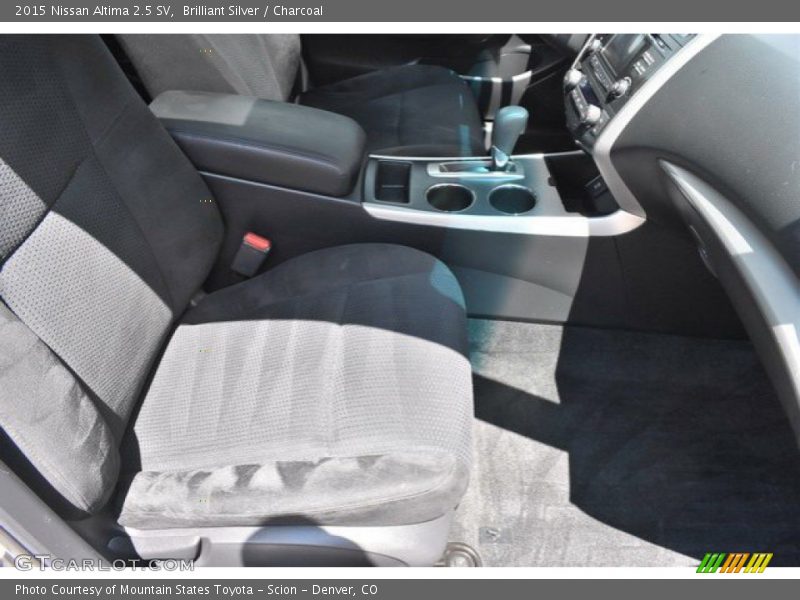 Brilliant Silver / Charcoal 2015 Nissan Altima 2.5 SV